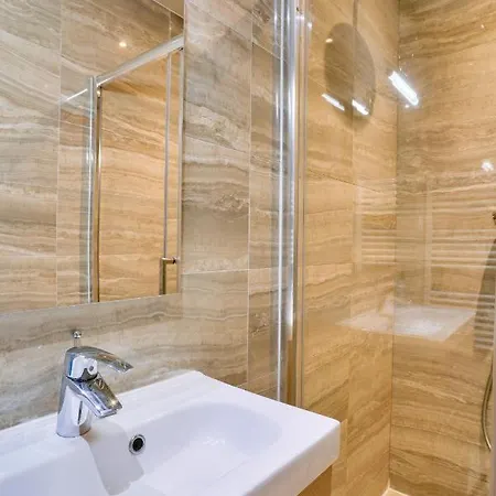 02 - Pretty 4bdr Flat In Appartamento Parigi