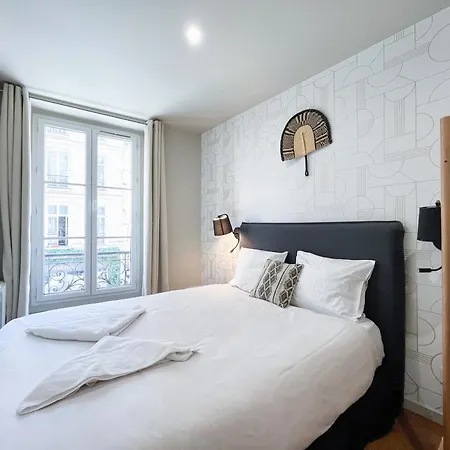 02 - Pretty 4bdr Flat In