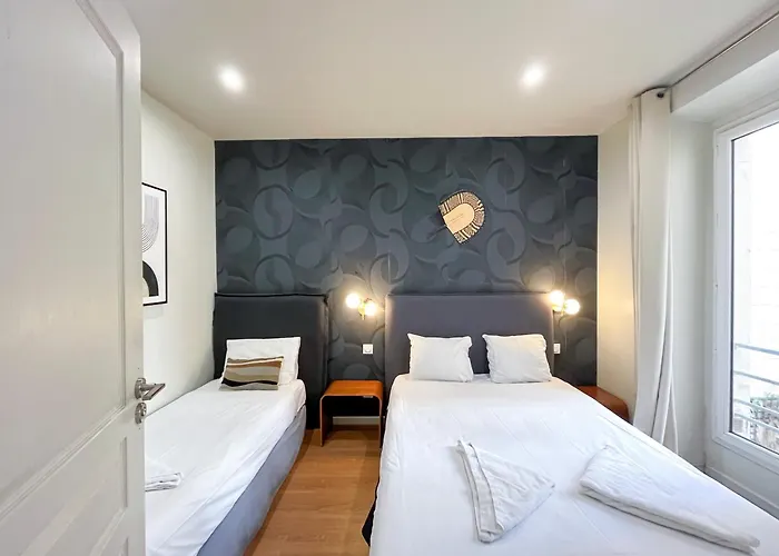 02 - Pretty 4bdr Flat In Daire *