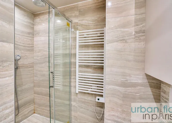 아파트 02 - Pretty 4bdr Flat In *