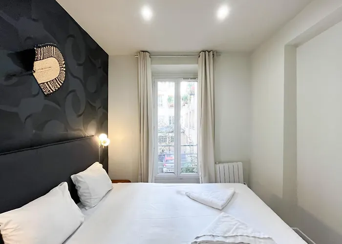 02 - Pretty 4bdr Flat In 아파트