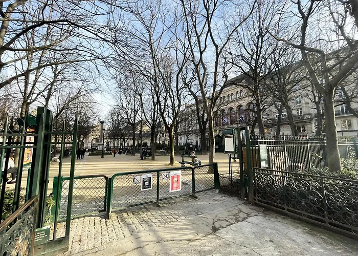 02 - Pretty 4bdr Flat In