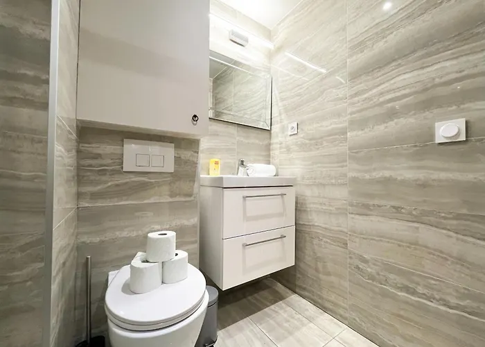 02 - Pretty 4bdr Flat In * 파리