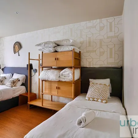 02 - Pretty 4bdr Flat In Paris