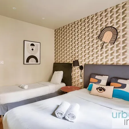 02 - Pretty 4bdr Flat In